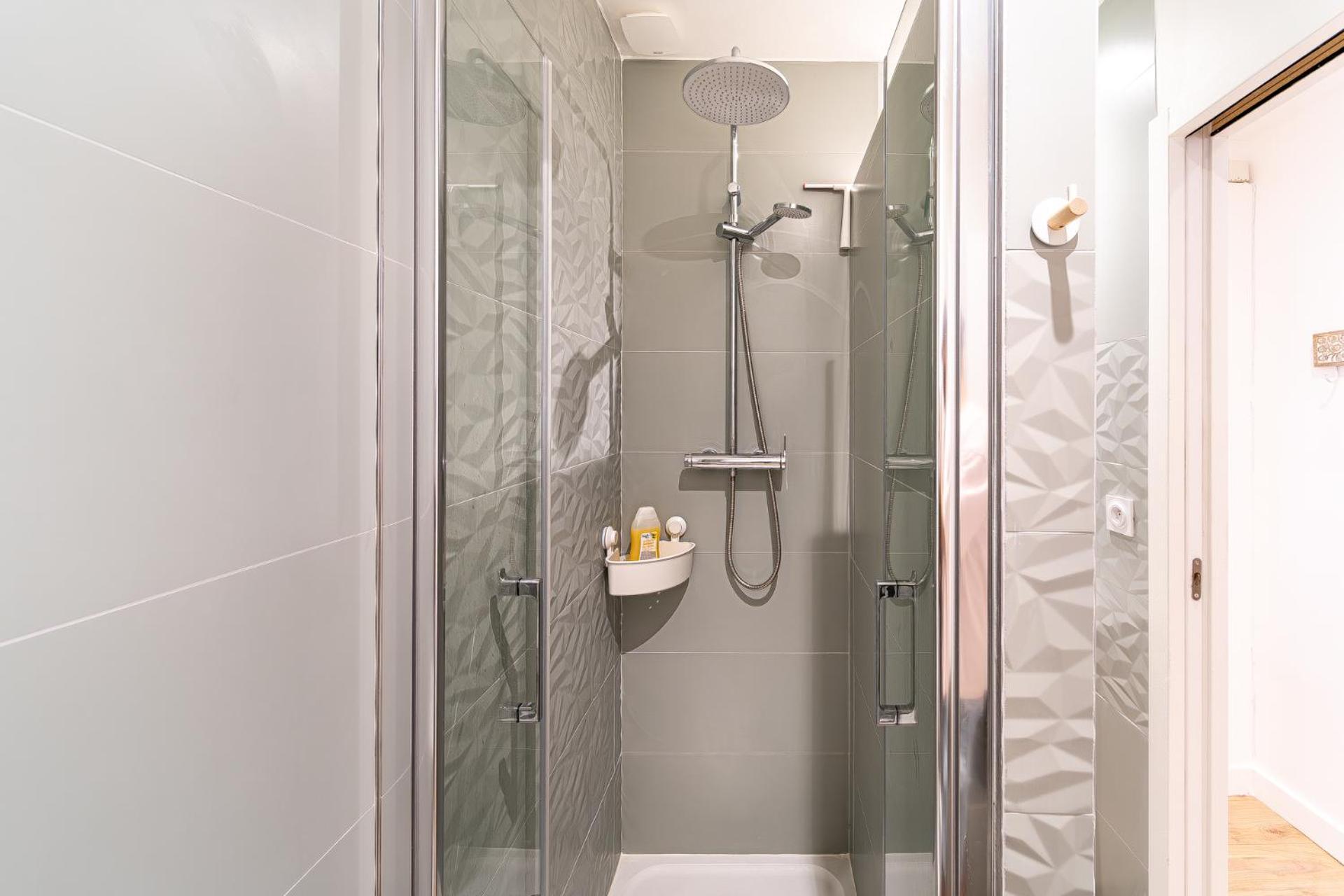 Le Marietton Appartement Cosy A Deux Pas Du Metro Valmy ลียง ภายนอก รูปภาพ
